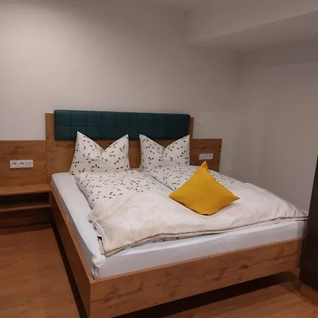 Apartments-salzkammergut Hallstaettersee Und Gosausee ゴーザウ