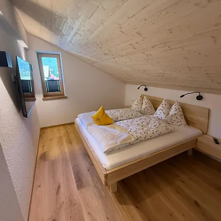 Apartments-salzkammergut Hallstaettersee Und Gosausee Apartment *